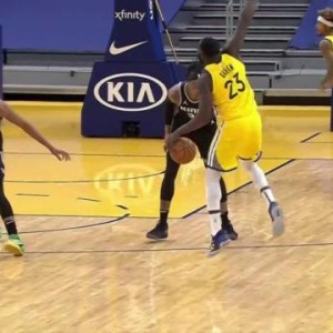 官方网站-格林谈夸张指挥：现在的球员不懂跑位 要积极跑动